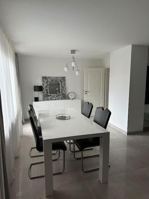 שוונאו Luxury Apartment Marz מראה חיצוני תמונה